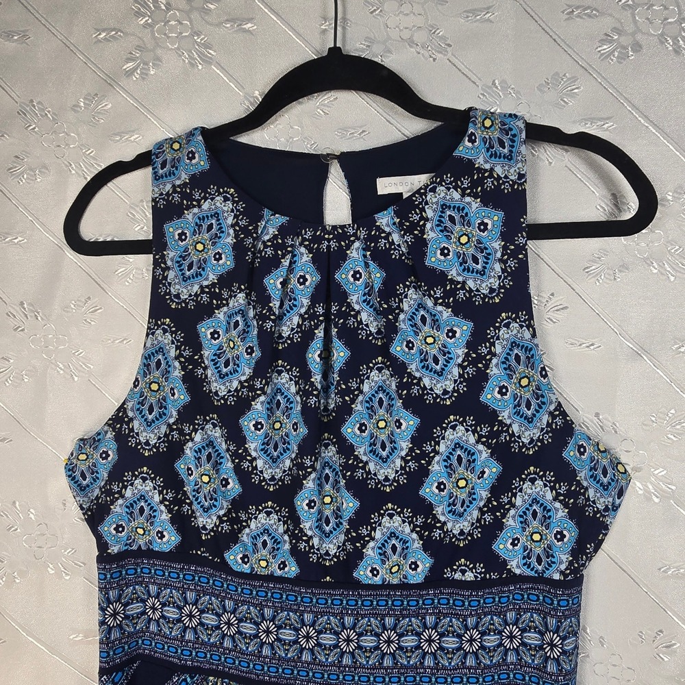 London Times Blue Medallion Tile Print Sleeveless Maxi Dress Size 8 Empire Waist - Picture 8 of 10